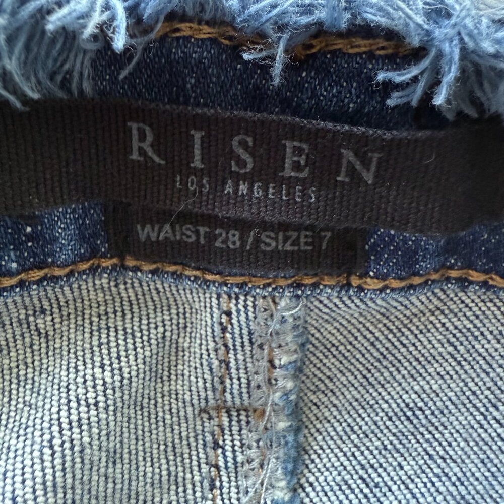 Risen Jeans Size 28
